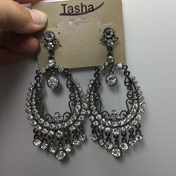 Tasha Crystal Drop Earrings (G1) - Picture 1 of 4
